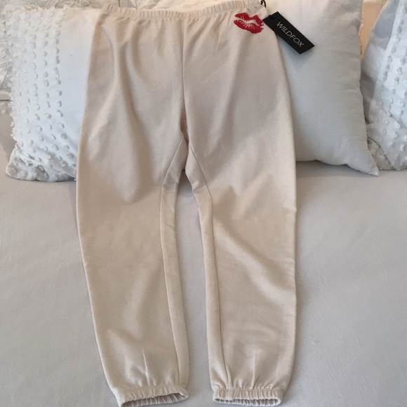 Wildfox Smooches Knox Fleece Joggers in Vanilla - Picture 3 of 8